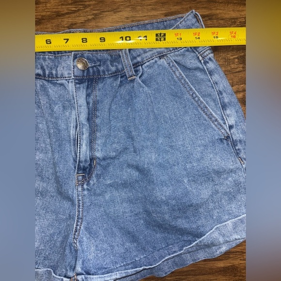 American Eagle Mom Shorts Size 6 - Picture 7 of 10